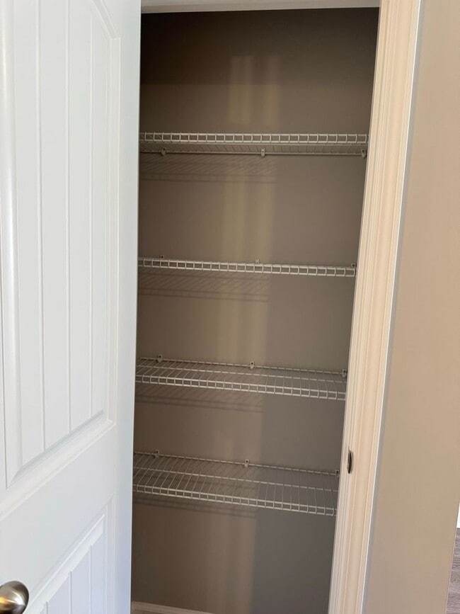 Photo - Luxury Living at its best! 2 Bed 2 1/2 Bath Townhome near Downtown!