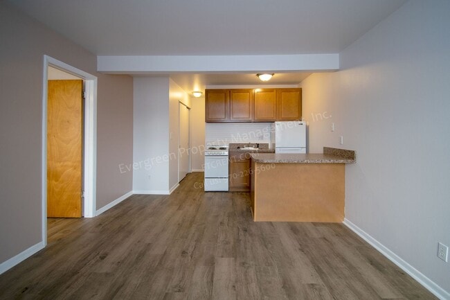 Photo - 2008 W Plum St Unit 2C