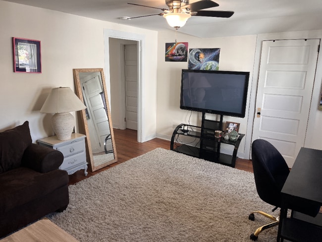 Photo - 176 Walnut St Unit 2