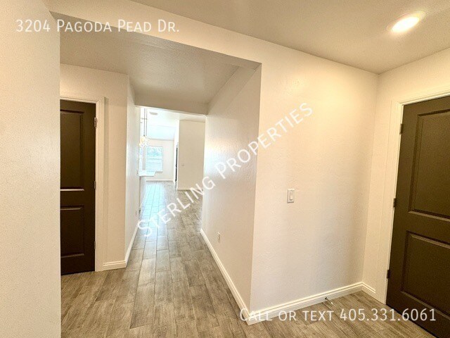 Photo - 3204 Pagoda Pead Dr