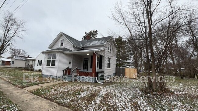 Photo - 830 St Clair Ave