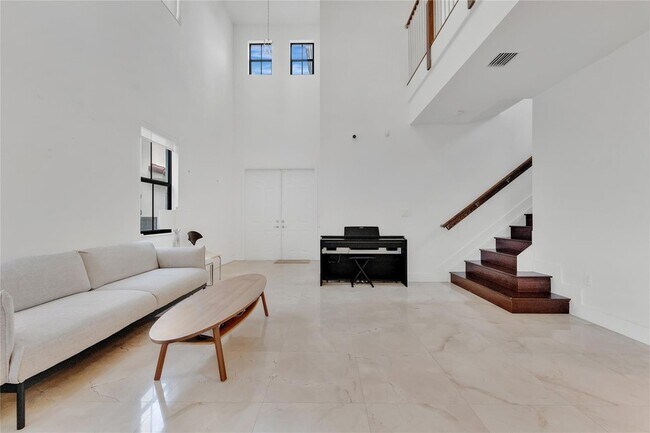 Photo - 10574 NW 70th Ln