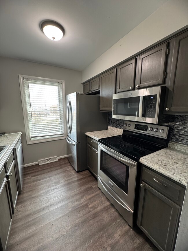 Photo - 3124 Royal Windsor Dr