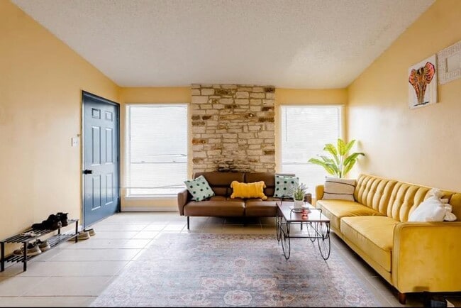 Photo - 10407 Burmaster Ln