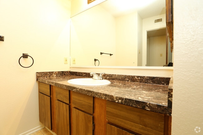 2BR-1BA Bathroom