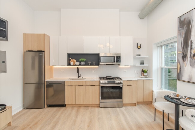 Photo - 2718 N Hampden Ct