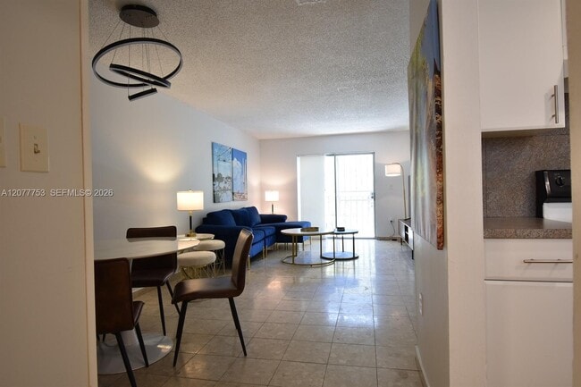 Photo - 1605 Meridian Ave Unit 202