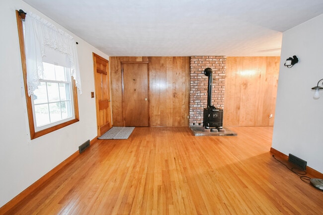 Photo - 60 Wildwood Rd