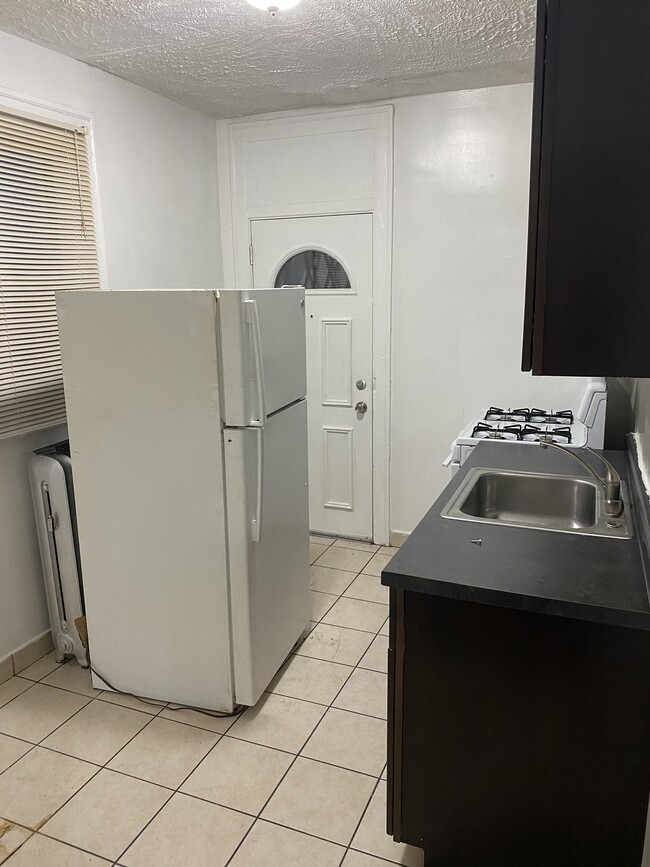 Photo - 7431 S King Dr Unidad 2W