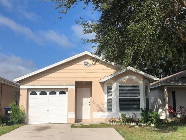 Building Photo - CUTE 3 BED 2 BATH HOME with SINGLE GARAGE IN SOUTHEAST ORLANDO