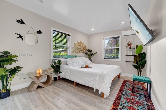 Photo - 55 NE 59th St Unidad 7