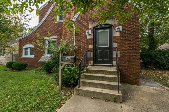 Photo - 1302 E Hunter Ave