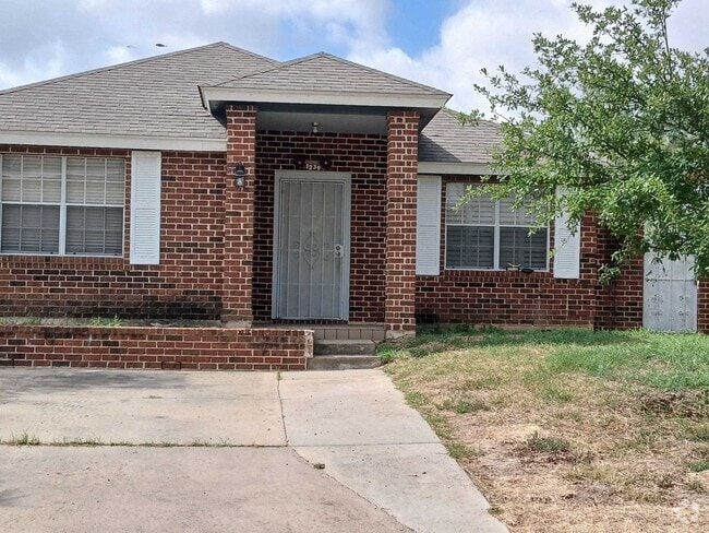 Building Photo - 1239 Brown Dr Rental