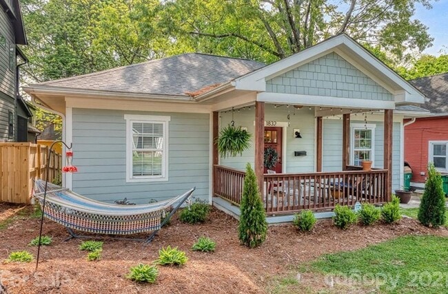 Photo - 1832 Pegram St