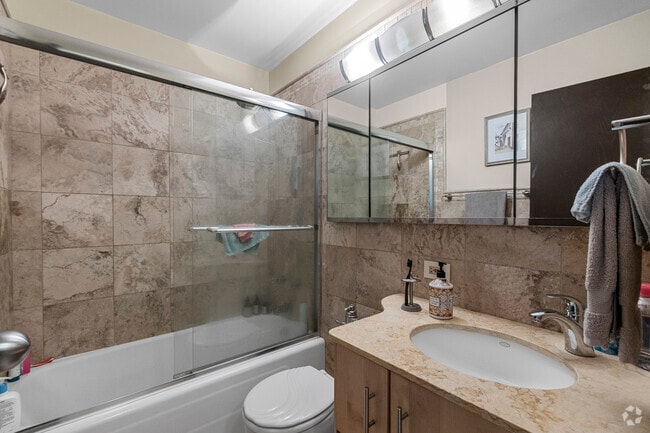 Building Photo - 3550 N Lake Shore Dr Unit 2725 Rental