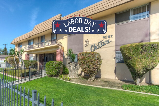 Property Exterior - Le Chateau Apartments