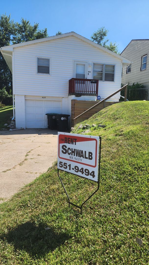 Building Photo - New listing -