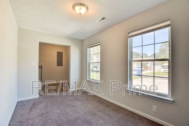 Photo - 4164 Reid St