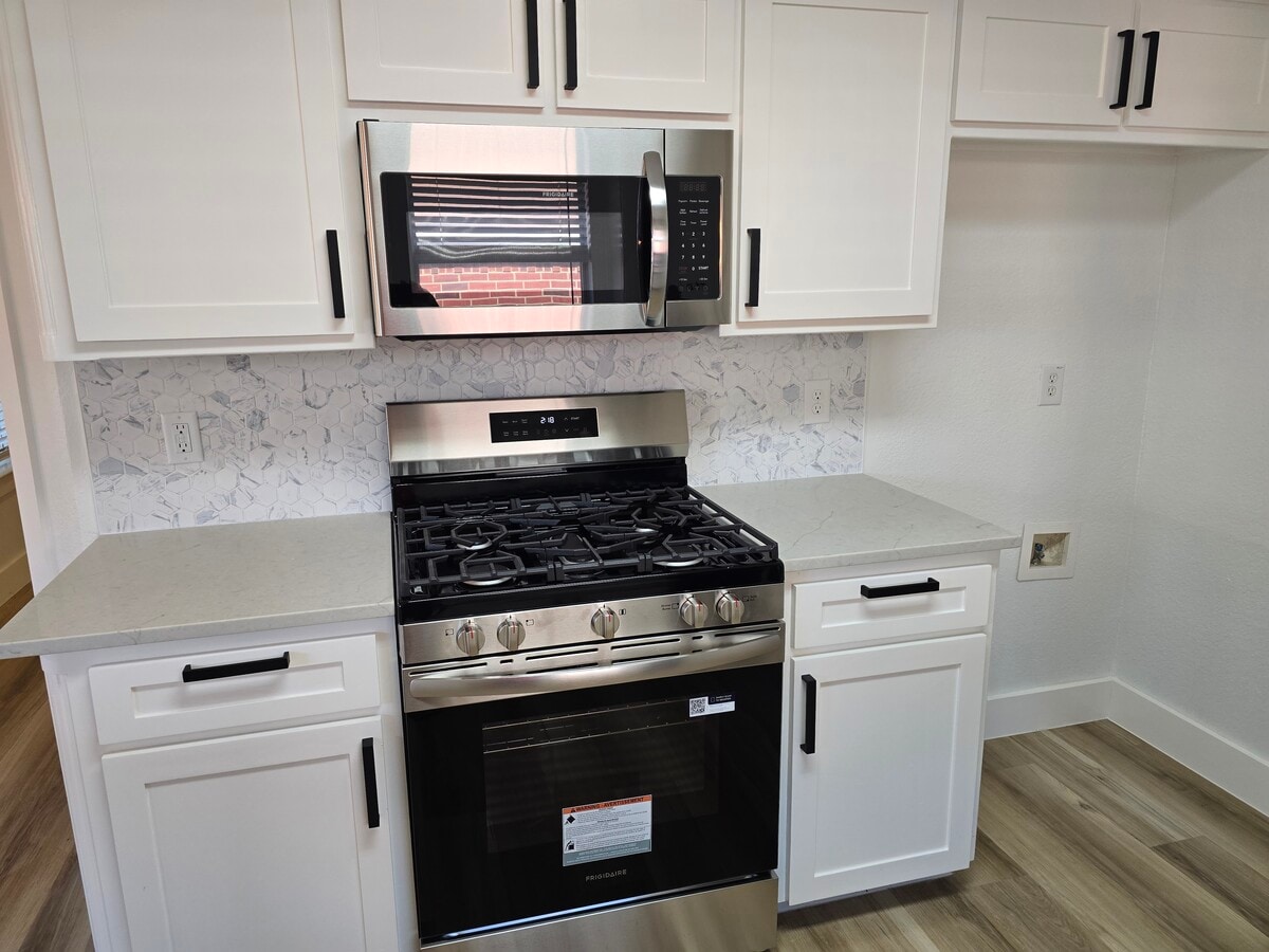 Photo - 1097 Springhill Dr
