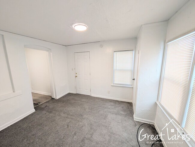 Photo - 426-428 King St Unit 428 King St