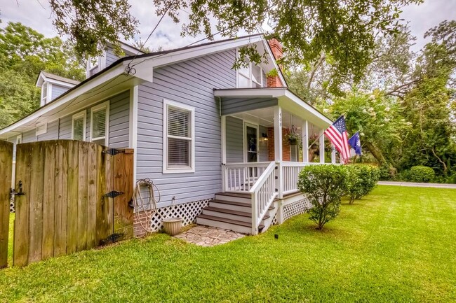 View from the front driveway - 408 Woodland Shores Rd