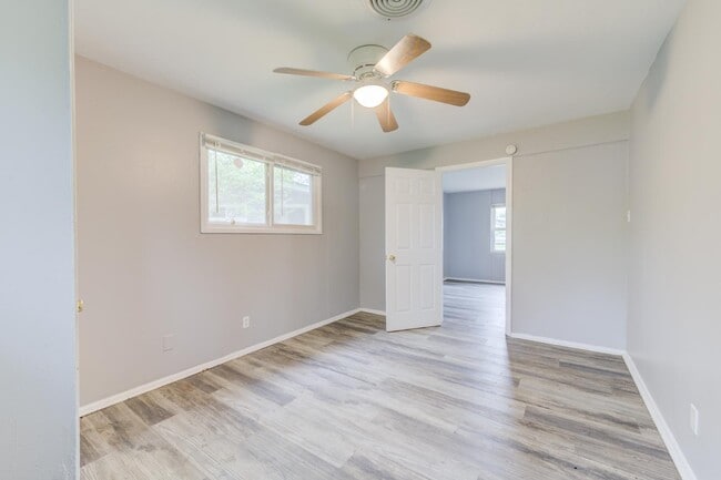 Photo - 6837 St Olaf Dr