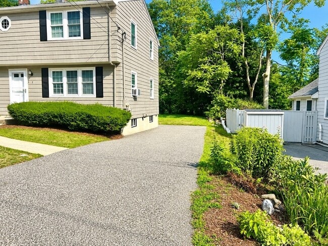Photo - 7 Ridge St