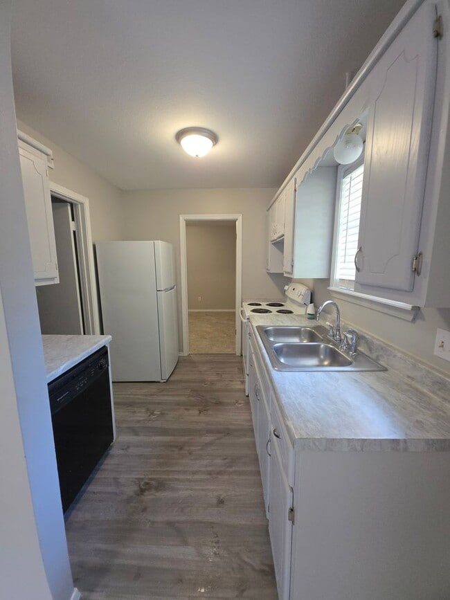 Photo - 600-604 East 7th Unidad 600