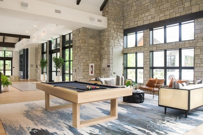 Photo - 9132 Senator Royall Dr Unidad S4