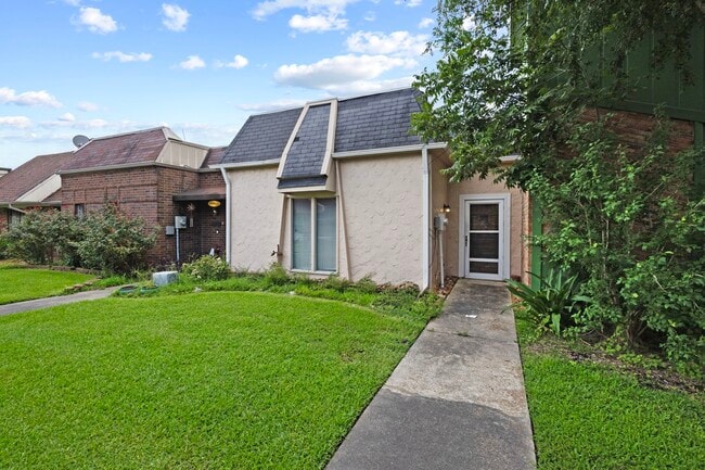 Photo - 8268 Heartfield Ln