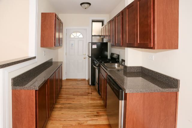 Photo - 3754 N Fremont St Unit E3