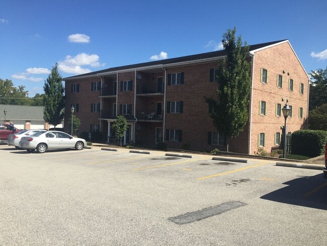 Photo - 327 N Pine Ave
