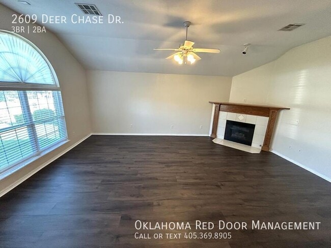 Photo - 2609 Deer Chase Dr