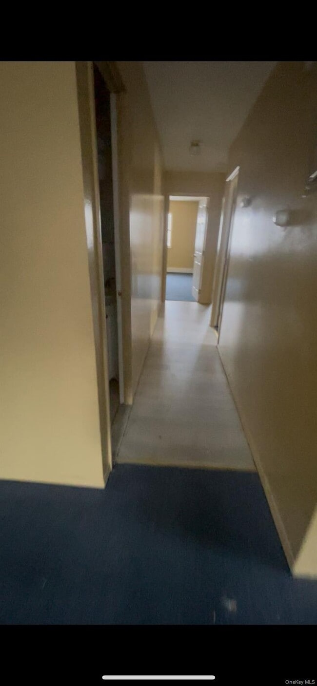 Photo - 107-17 160th St