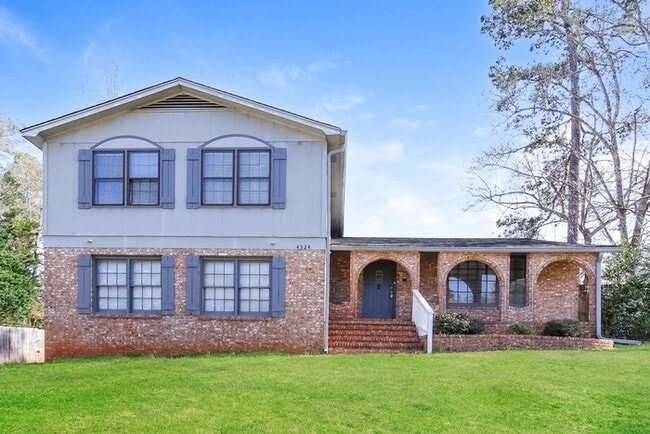 Building Photo - Charming 4 Bedroom Home in Martinez, GA