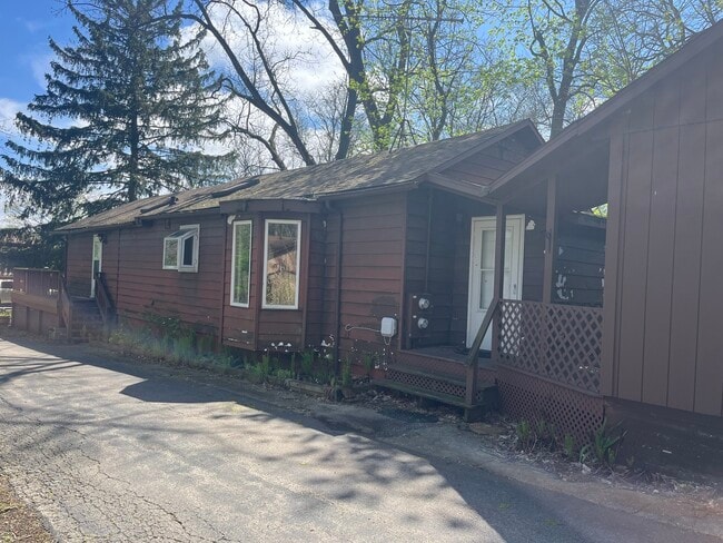 Photo - 6N403 State Rte 31