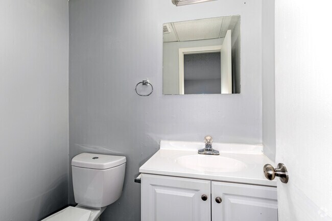 3BR, 1.5BA - 1,129SF - Second Bathroom