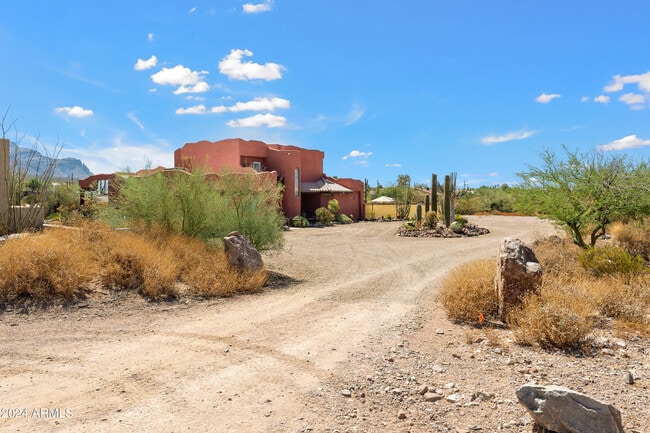 Photo - 1297 N Roadrunner Rd