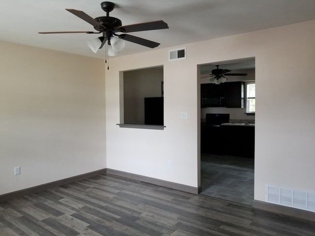 Photo - 434 Eagles Way Unidad B