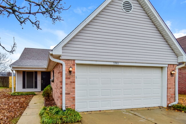 Building Photo - 5580 Kaitlyn Dr E Rental