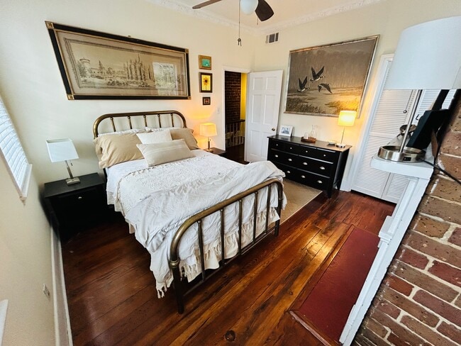 Photo - 425 Price St