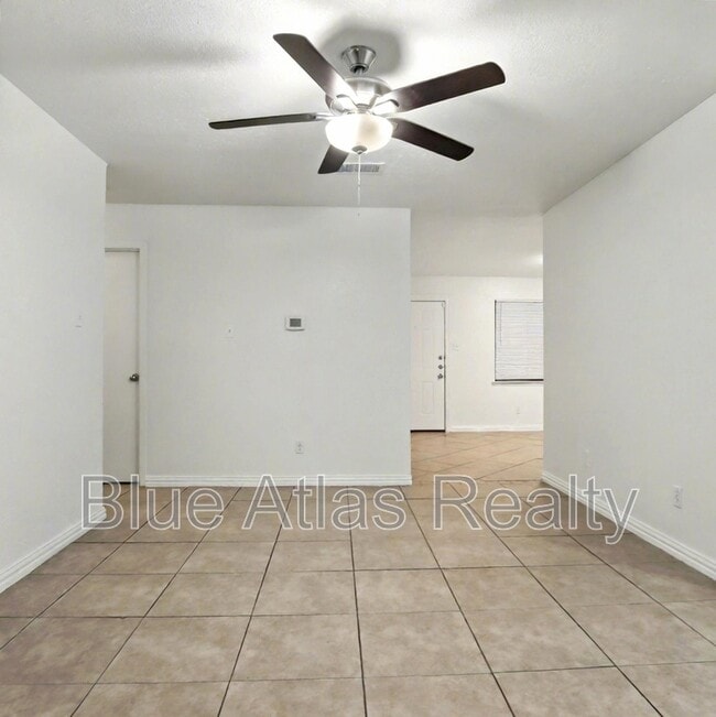 Photo - 6510 Cinnamon Oaks Dr