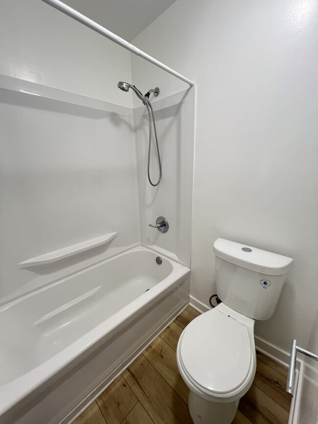 Photo - Vernon Avenue Apartments