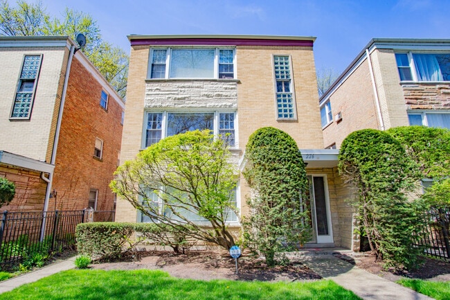 Building Photo - 226 Callan Ave Unit 3