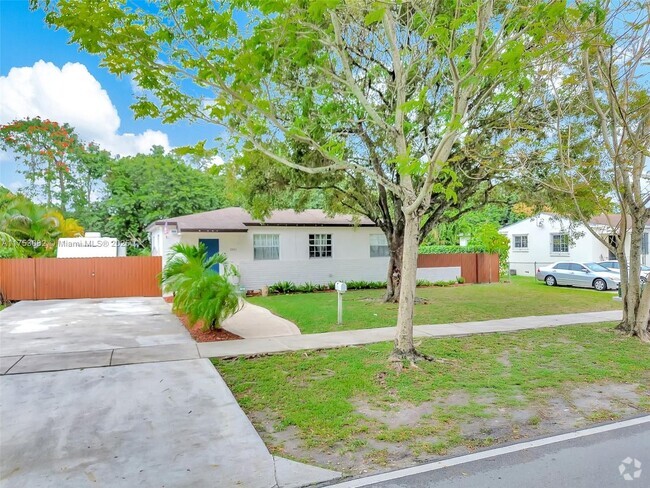 Building Photo - 13001 NW 2nd Ave Rental