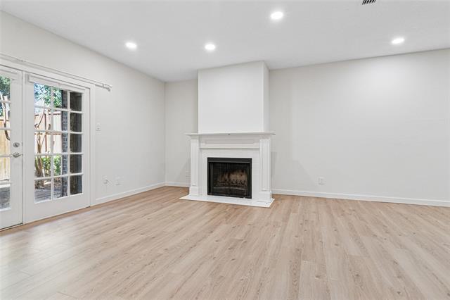 Photo - 5859 Frankford Rd Unidad 505