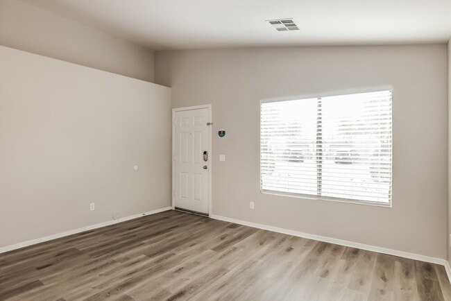 Photo - 14756 W Maui Ln