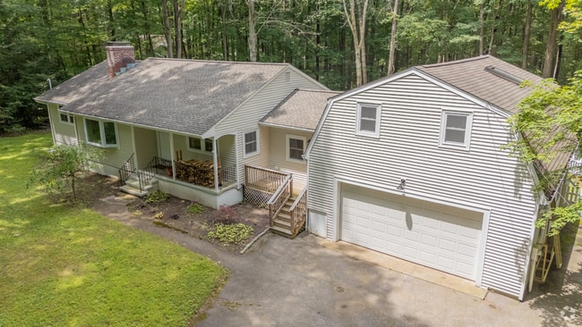 Building Photo - Spacious 4-Bedroom Home with In-Law Suite
