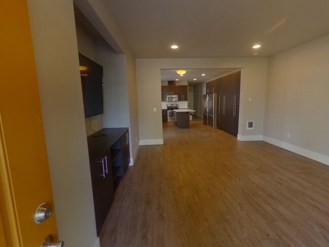 Photo - 325 NW 21st St Unit 101