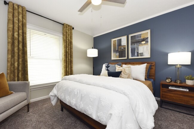 Bedroom with carpet